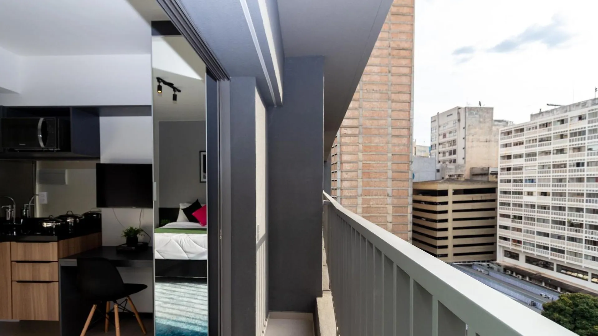 360 Suites Vn Consolacao By Housi - Apartamentos Mobiliados Sao Paulo Brazil