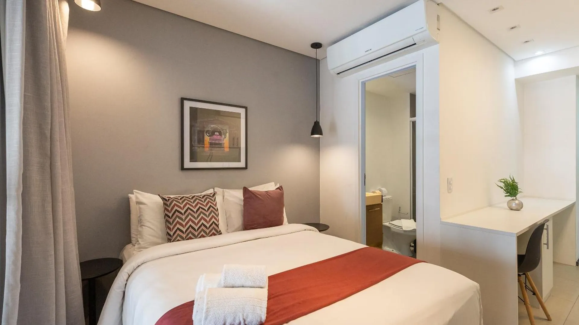 360 Suites Vn Consolacao By Housi - Apartamentos Mobiliados Sao Paulo 0*,  Brazil