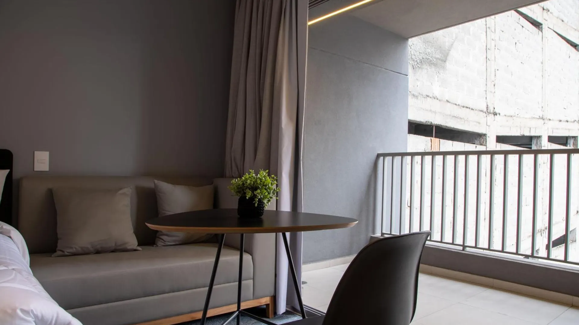 360 Suites Vn Consolacao By Housi - Apartamentos Mobiliados Sao Paulo Apartment