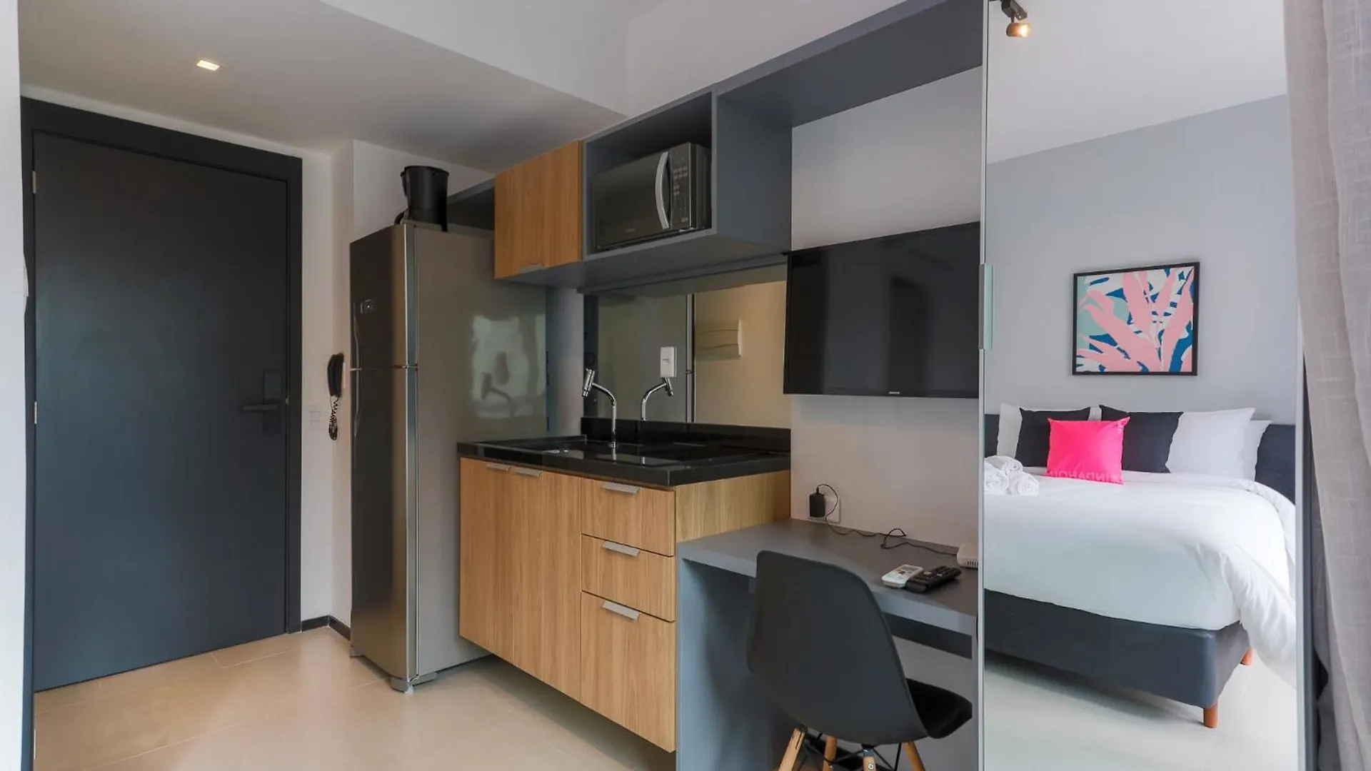 360 Suites Vn Consolacao By Housi - Apartamentos Mobiliados Sao Paulo 0*,  Brazil